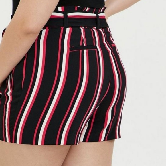 Torrid Girly Summer Colorful size 20 striped crepe shorts - Picture 11 of 11